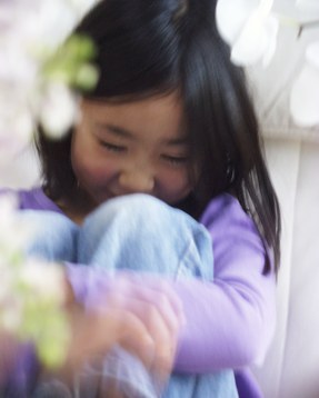 020305-laughing.jpg - 16.4 K