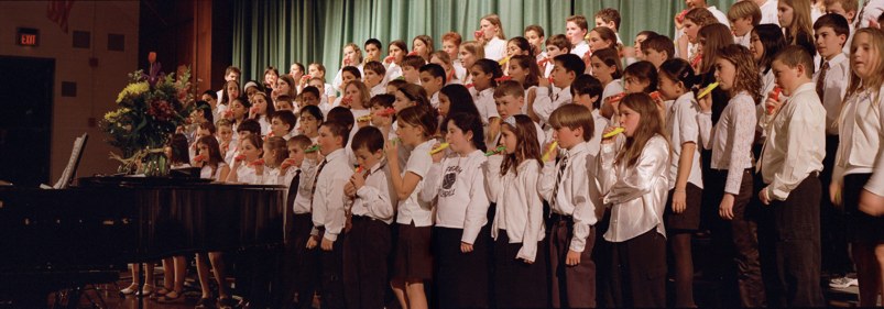 020509-5thgradechorus.jpg - 64.7 K
