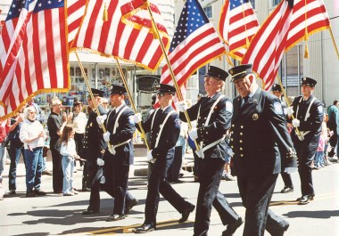 000530-parade.jpg - 48.1 K