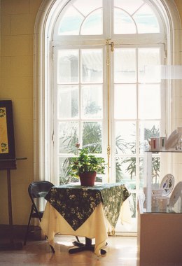 000625-windowside.jpg - 24.9 K