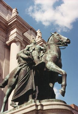 980315-statueroosevelt.jpg - 25.1 K